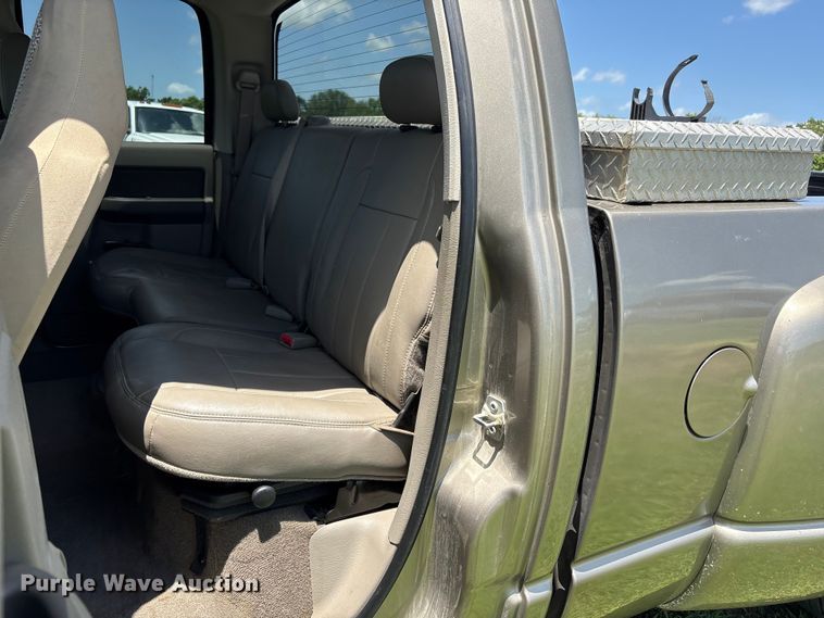 image for item EQ8010 2008 Dodge Ram 3500 Crew Cab pickup truck