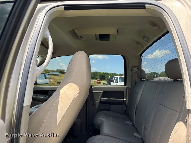 image for item EQ8010 2008 Dodge Ram 3500 Crew Cab pickup truck