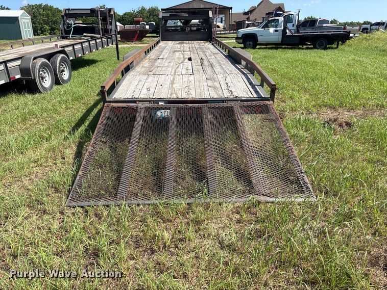 image for item EQ8011 2016 Elite Trailers utility trailer
