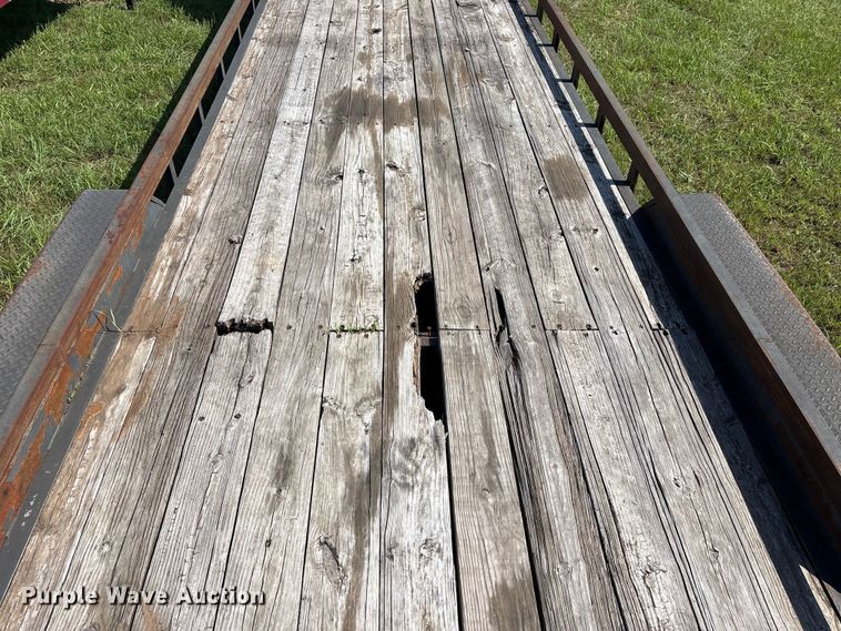 image for item EQ8011 2016 Elite Trailers utility trailer