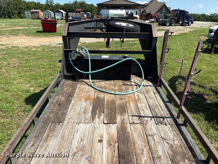 image for item EQ8012 2016 Elite Trailers utility trailer