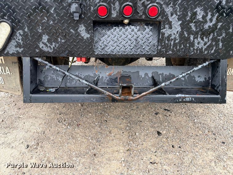 image for item EQ8039 2006 Dodge Ram 3500 Ext. Cab flatbed pickup truck