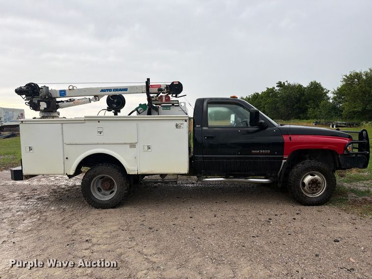 image for item EQ8041 1999 Dodge Ram 3500 utility bed pickup truck