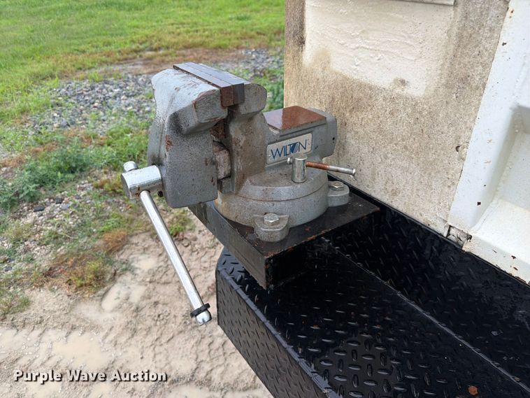 image for item EQ8041 1999 Dodge Ram 3500 utility bed pickup truck