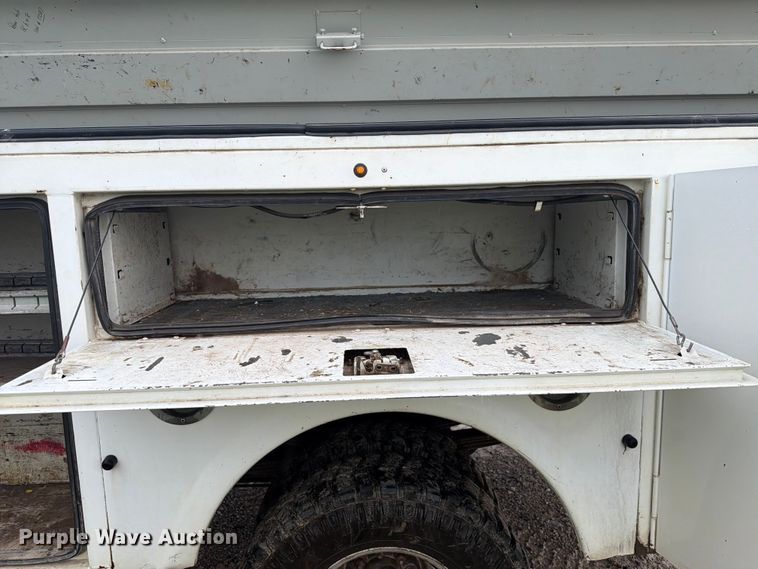 image for item EQ8041 1999 Dodge Ram 3500 utility bed pickup truck