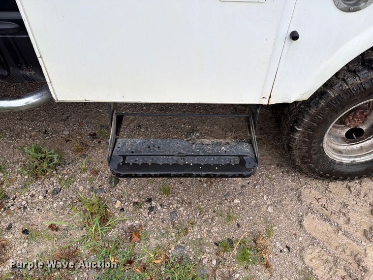 image for item EQ8041 1999 Dodge Ram 3500 utility bed pickup truck