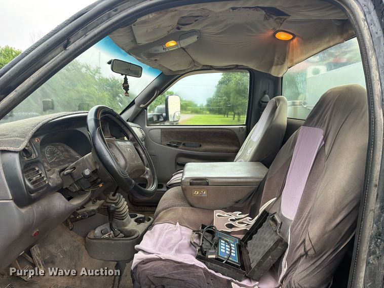 image for item EQ8041 1999 Dodge Ram 3500 utility bed pickup truck