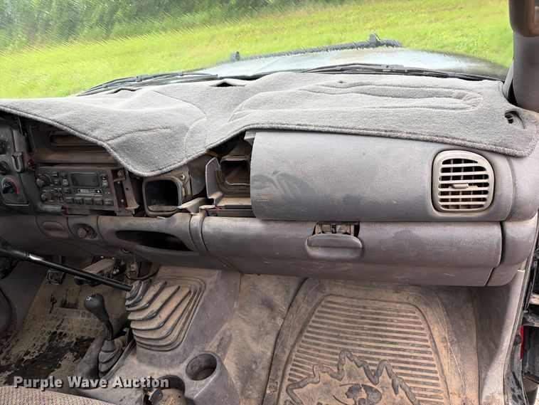 image for item EQ8041 1999 Dodge Ram 3500 utility bed pickup truck