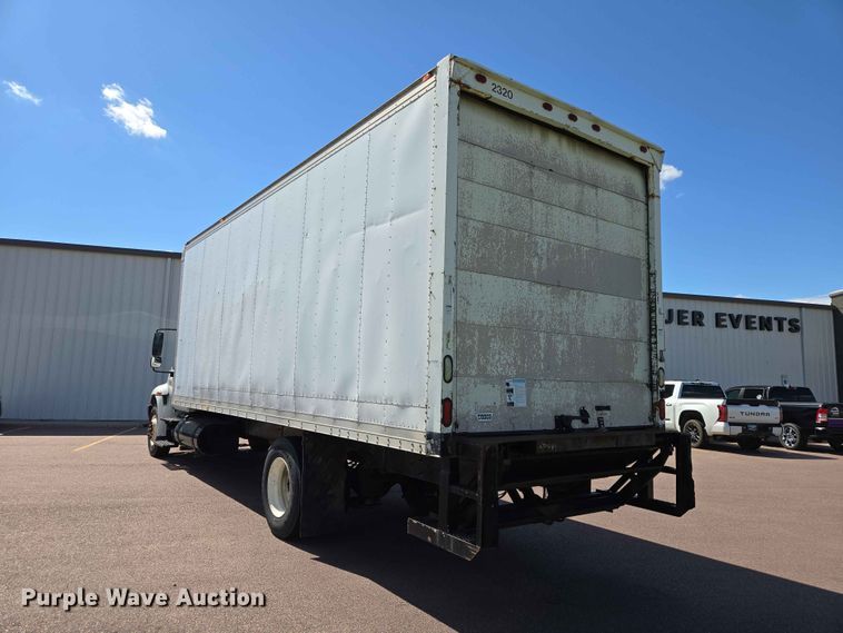 image for item ER1698 2003 International 4300 box truck
