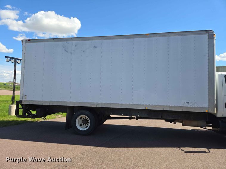 image for item ER1698 2003 International 4300 box truck