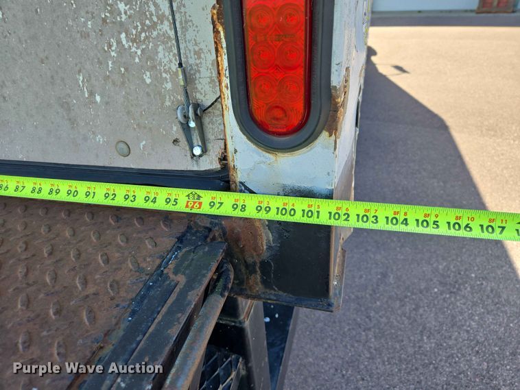 image for item ER1698 2003 International 4300 box truck
