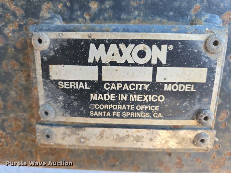 image for item ER1698 2003 International 4300 box truck