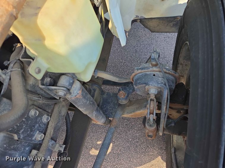 image for item ER1698 2003 International 4300 box truck
