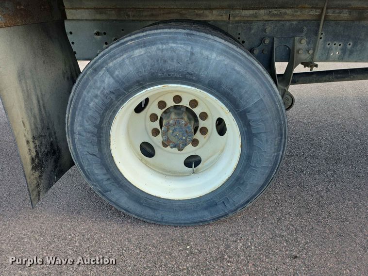 image for item ER1698 2003 International 4300 box truck