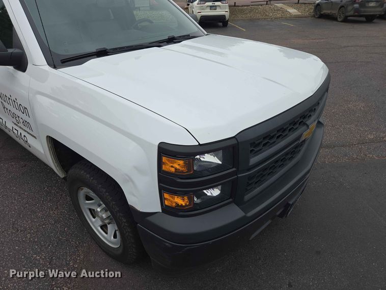 image for item ER1726 2015 Chevrolet Silverado 1500 pickup truck