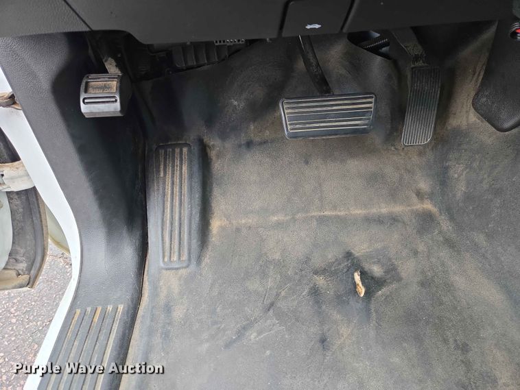 image for item ER1726 2015 Chevrolet Silverado 1500 pickup truck