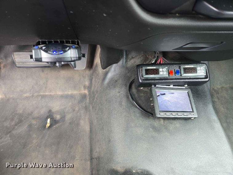 image for item ER1726 2015 Chevrolet Silverado 1500 pickup truck