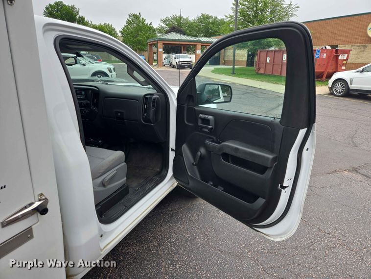 image for item ER1726 2015 Chevrolet Silverado 1500 pickup truck