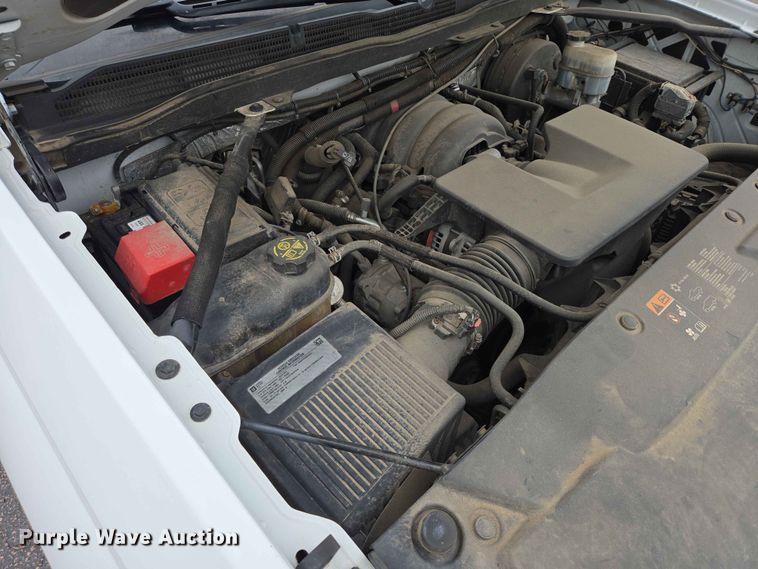 image for item ER1726 2015 Chevrolet Silverado 1500 pickup truck