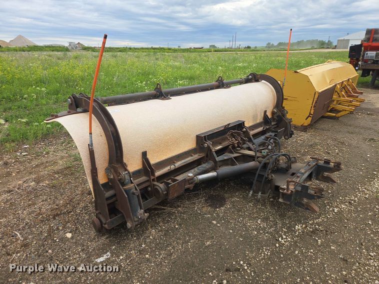 image for item ER1727 American Sno-Plows C12P3B51TE-RR snow plow