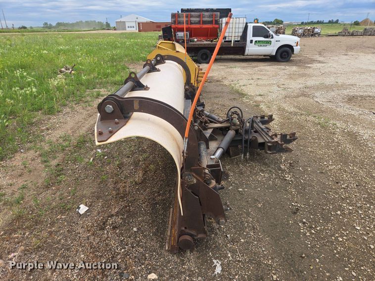 image for item ER1727 American Sno-Plows C12P3B51TE-RR snow plow