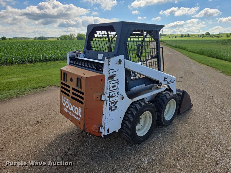 image for item ER1730 1997 Bobcat 553 skid steer loader