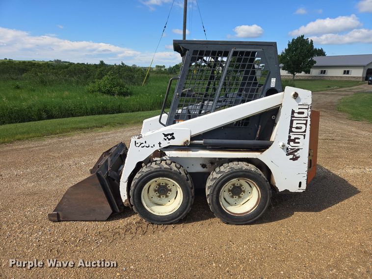 image for item ER1730 1997 Bobcat 553 skid steer loader