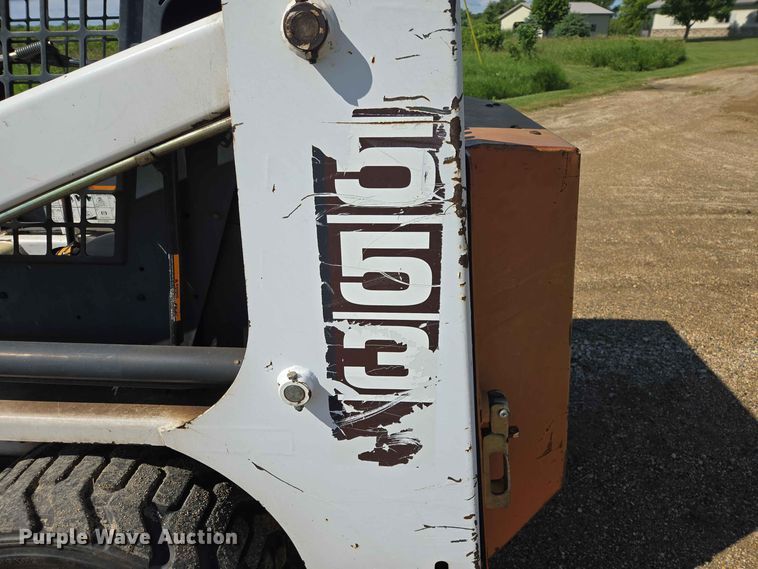 image for item ER1730 1997 Bobcat 553 skid steer loader