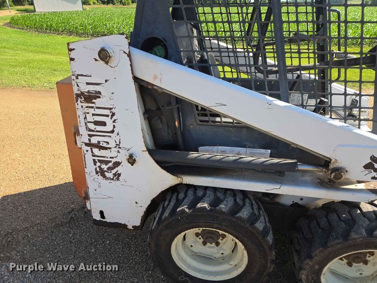 image for item ER1730 1997 Bobcat 553 skid steer loader