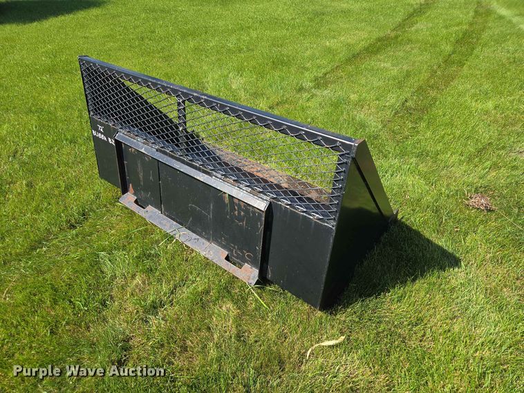 image for item ER1730 1997 Bobcat 553 skid steer loader