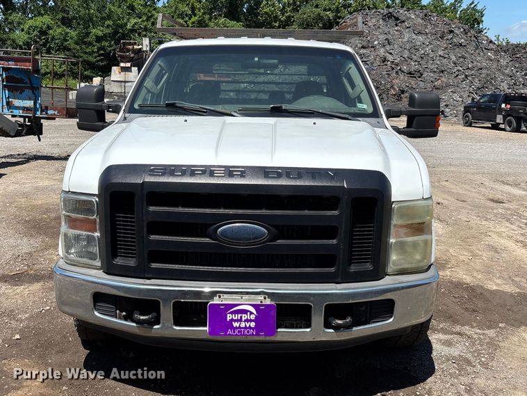 image for item ER3039 2008 Ford F250 XL Super Duty Crew Cab flatbed pickup truck