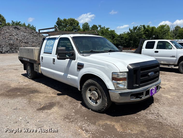 image for item ER3039 2008 Ford F250 XL Super Duty Crew Cab flatbed pickup truck