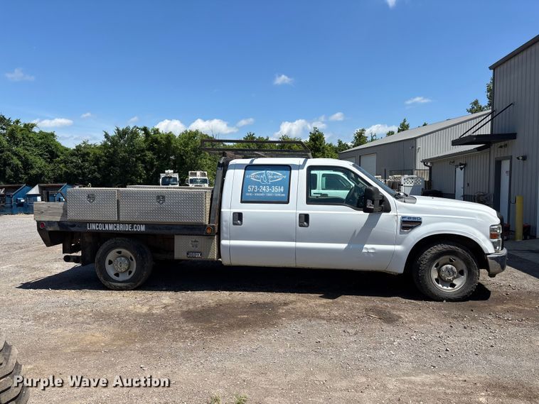 image for item ER3039 2008 Ford F250 XL Super Duty Crew Cab flatbed pickup truck