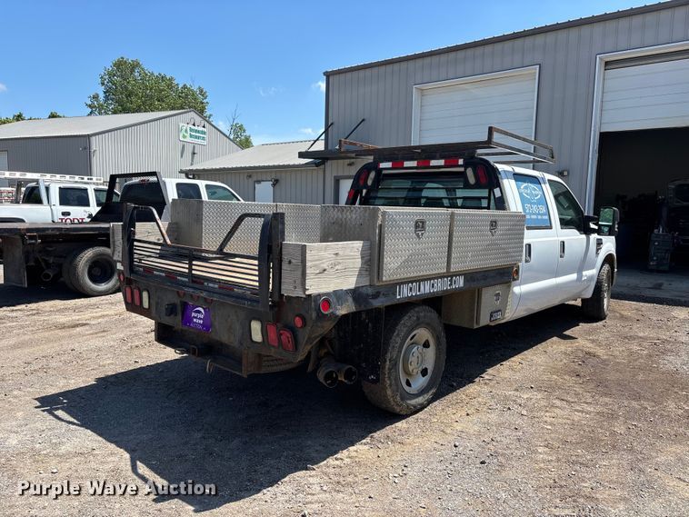 image for item ER3039 2008 Ford F250 XL Super Duty Crew Cab flatbed pickup truck