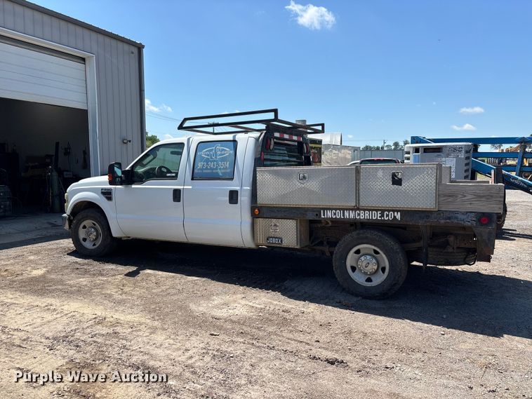 image for item ER3039 2008 Ford F250 XL Super Duty Crew Cab flatbed pickup truck