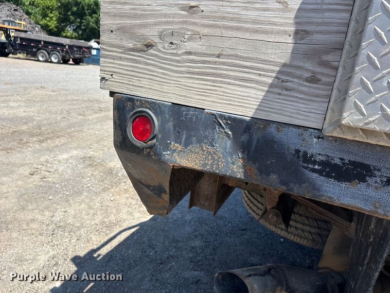 image for item ER3039 2008 Ford F250 XL Super Duty Crew Cab flatbed pickup truck