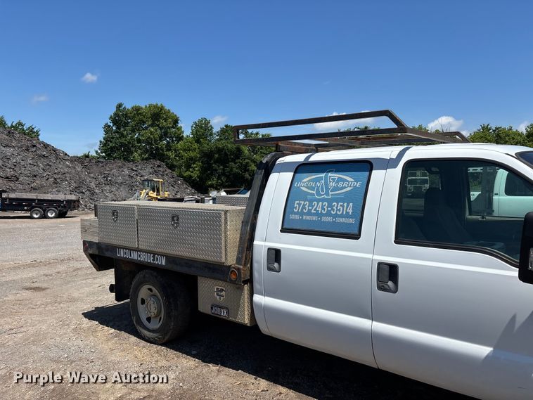 image for item ER3039 2008 Ford F250 XL Super Duty Crew Cab flatbed pickup truck