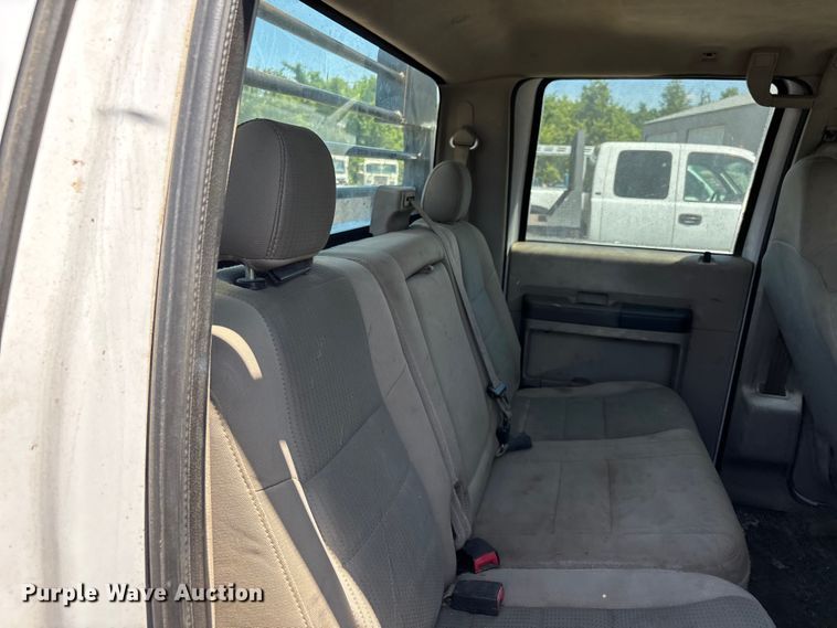 image for item ER3039 2008 Ford F250 XL Super Duty Crew Cab flatbed pickup truck