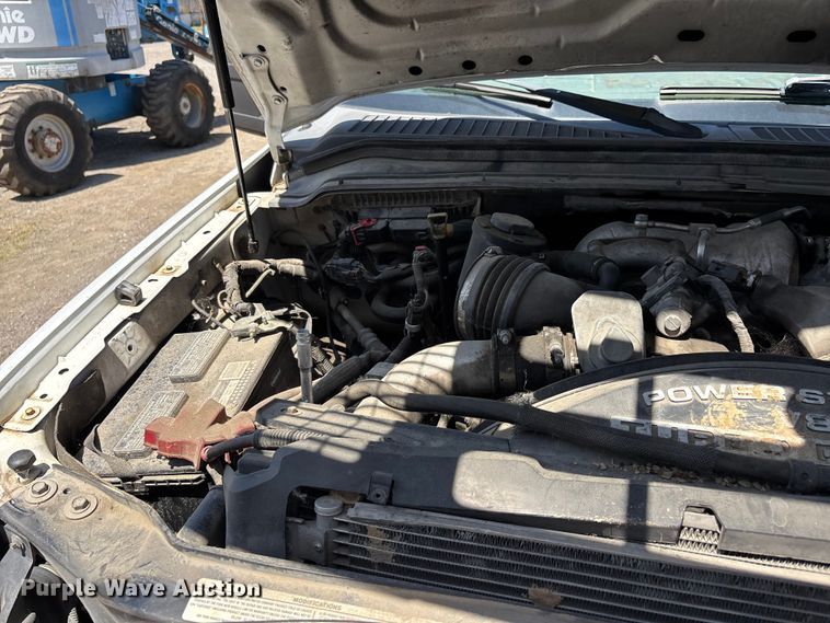 image for item ER3039 2008 Ford F250 XL Super Duty Crew Cab flatbed pickup truck