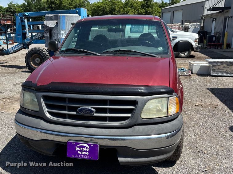 image for item ER3041 2002 Ford F150 pickup truck
