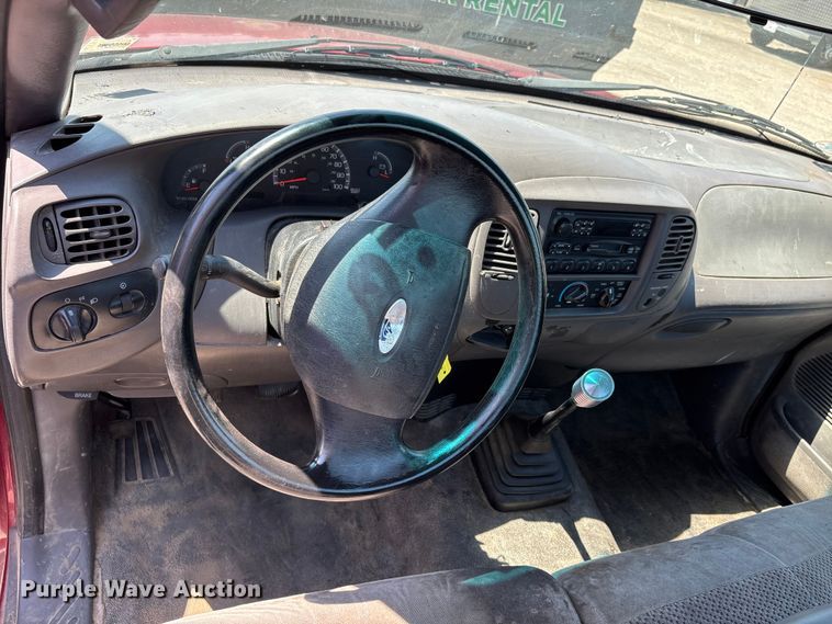 image for item ER3041 2002 Ford F150 pickup truck
