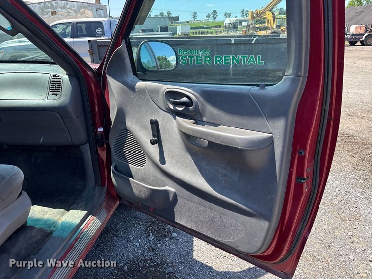 image for item ER3041 2002 Ford F150 pickup truck