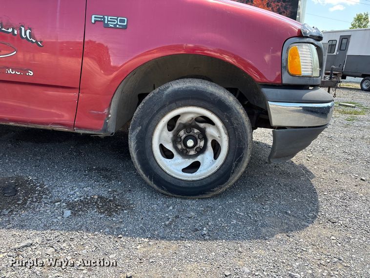 image for item ER3041 2002 Ford F150 pickup truck