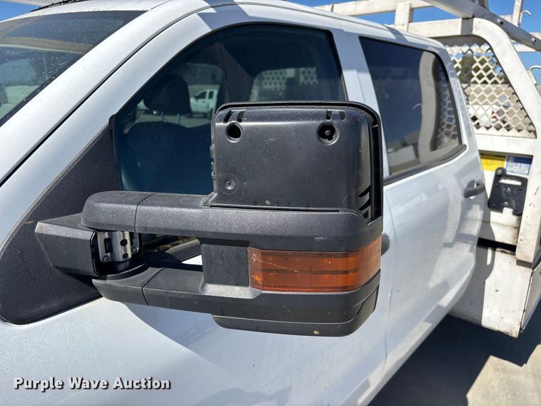 image for item ER7605 2016 Chevrolet Silverado 2500HD Crew Cab flatbed pickup truck