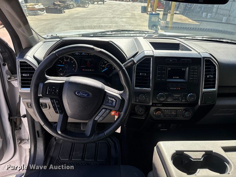 image for item ER7652 2016 Ford F150 Crew Cab pickup truck