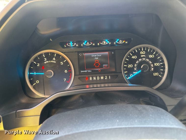 image for item ER7652 2016 Ford F150 Crew Cab pickup truck