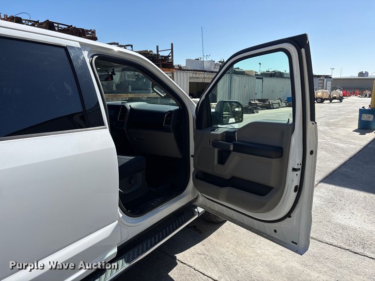 image for item ER7652 2016 Ford F150 Crew Cab pickup truck