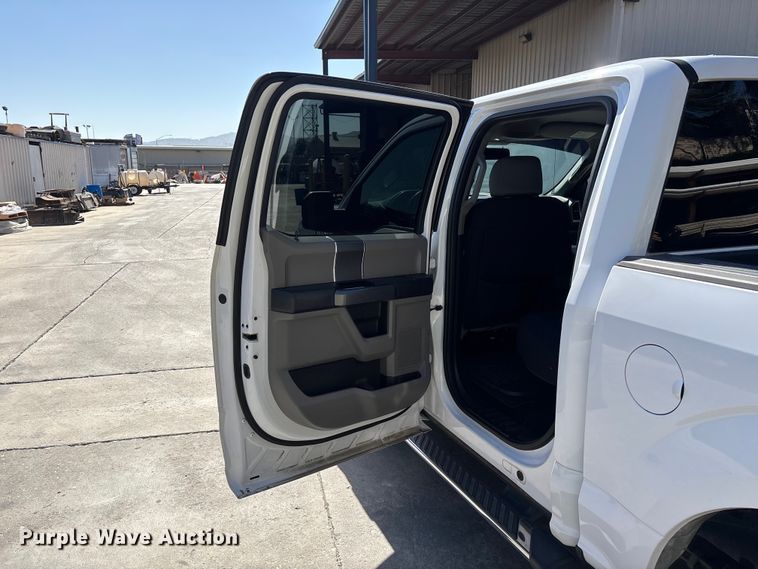 image for item ER7652 2016 Ford F150 Crew Cab pickup truck