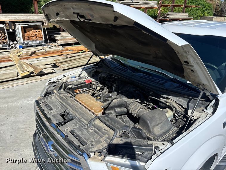 image for item ER7652 2016 Ford F150 Crew Cab pickup truck