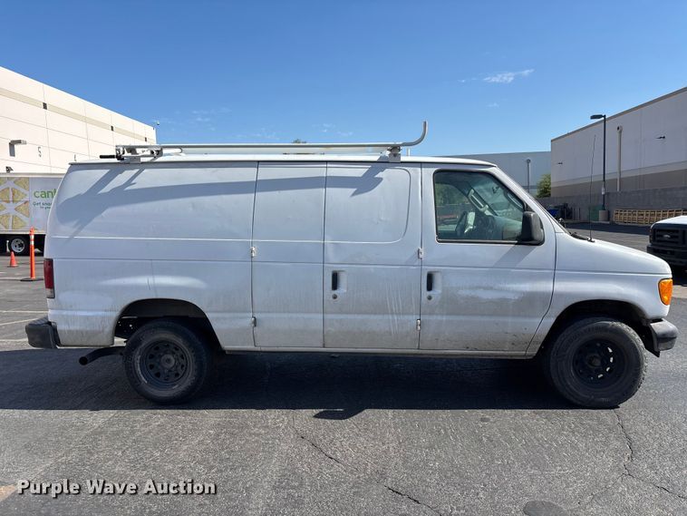 image for item ER7665 2006 Ford E250 van